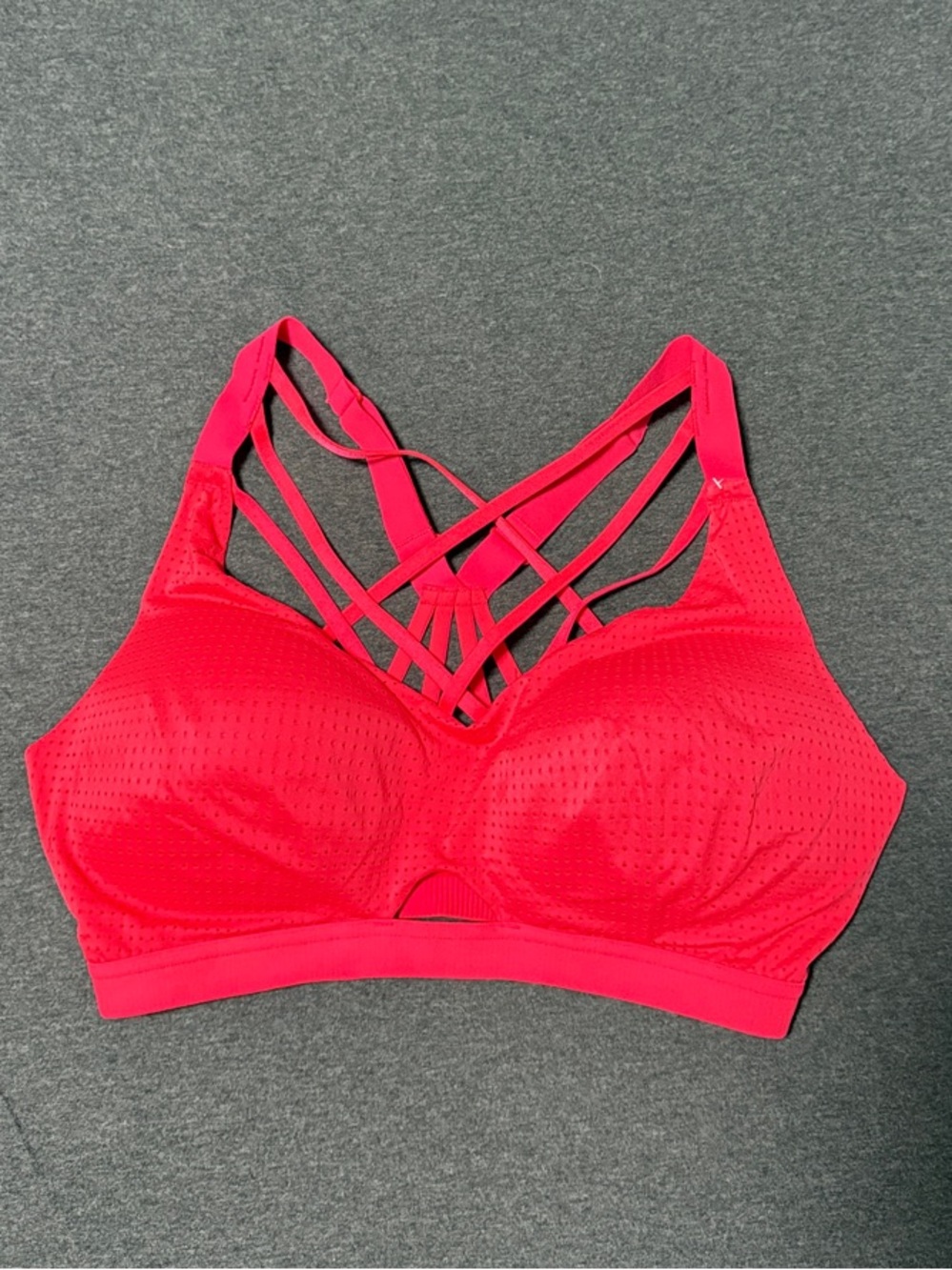 Victorias Sport Strappy Sports Bra